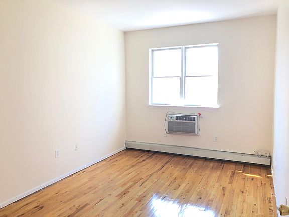 3rd image of 8610 Bay 16th St APT 2