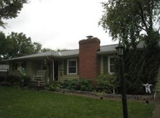 212 Harcourt Rd, Vermilion, OH 44089