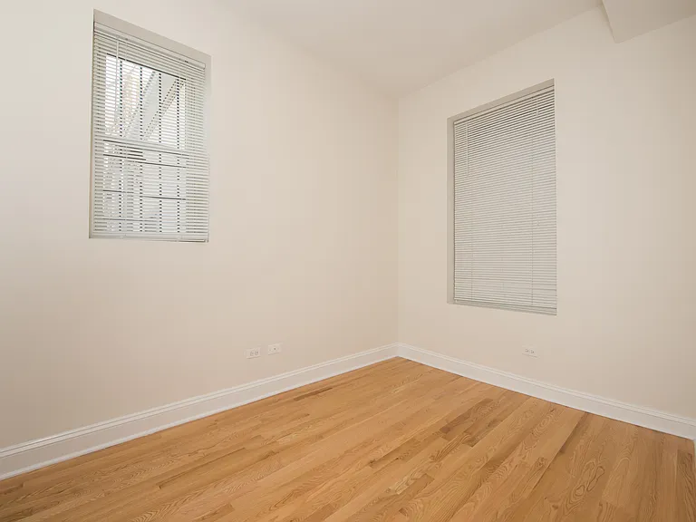 2724 W Division St #2R — Photo 7