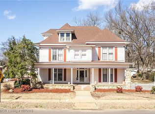 100 E Commercial St, Ozark, AR 72949