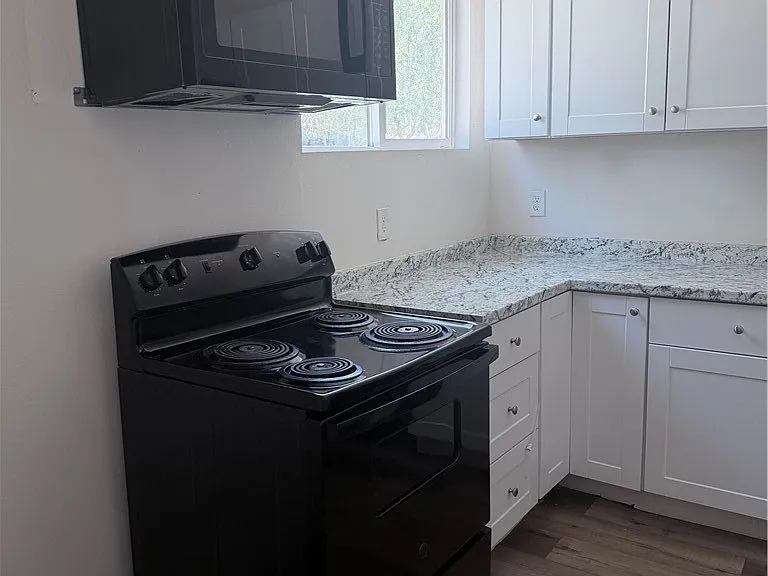 2879 N State St #F — Photo 6
