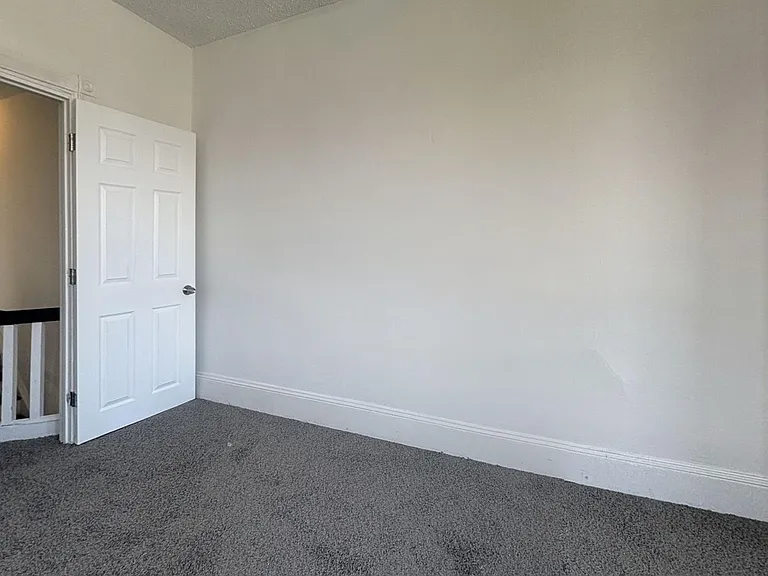 5156 Wakefield St — Photo 3