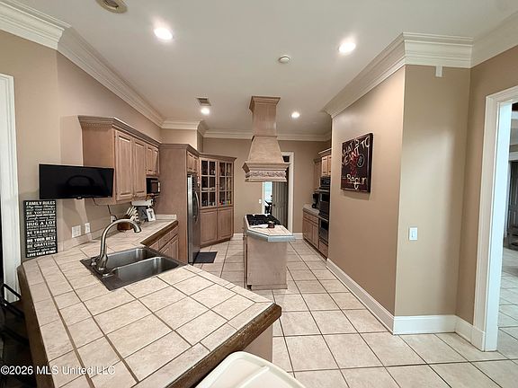 2nd image of 109 Bayou Rd