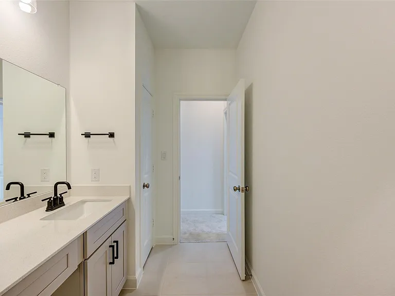 25326 Loch Doon Dr — Photo 33