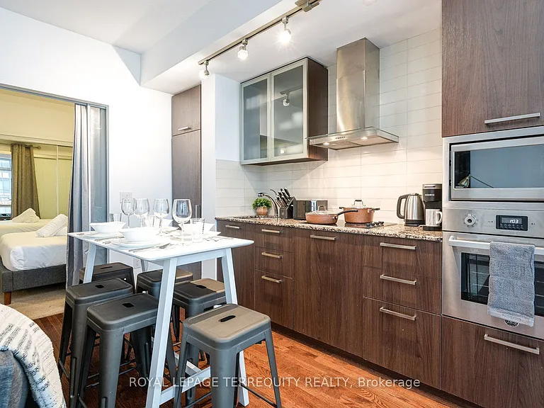 14 York St #1101 — Photo 5