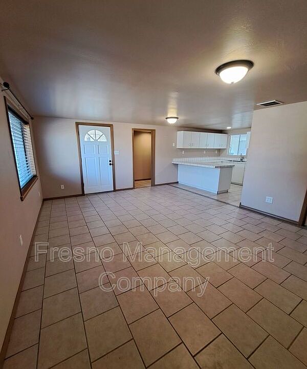 1498 Escalon Ave Clovis, CA Zillow Apartments for Rent in Clovis
