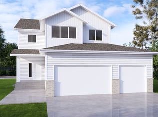 8463 61st St S, Horace, ND 58047