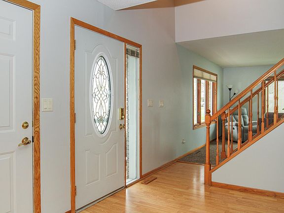 5th image of 4404 57th St NW