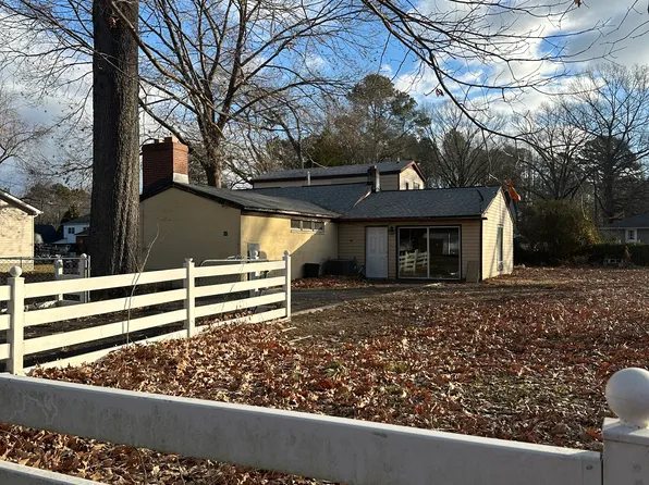 80 Westmoreland Dr, Colonial Beach, VA 22443