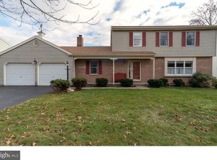 1108 Pepper Ridge Dr, Reading, PA 19606