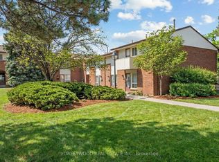 3665 Flamewood Dr #50, Mississauga, ON L4Y3P5