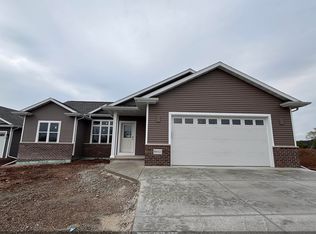 W6527 Breezy Way, Appleton, WI 54915