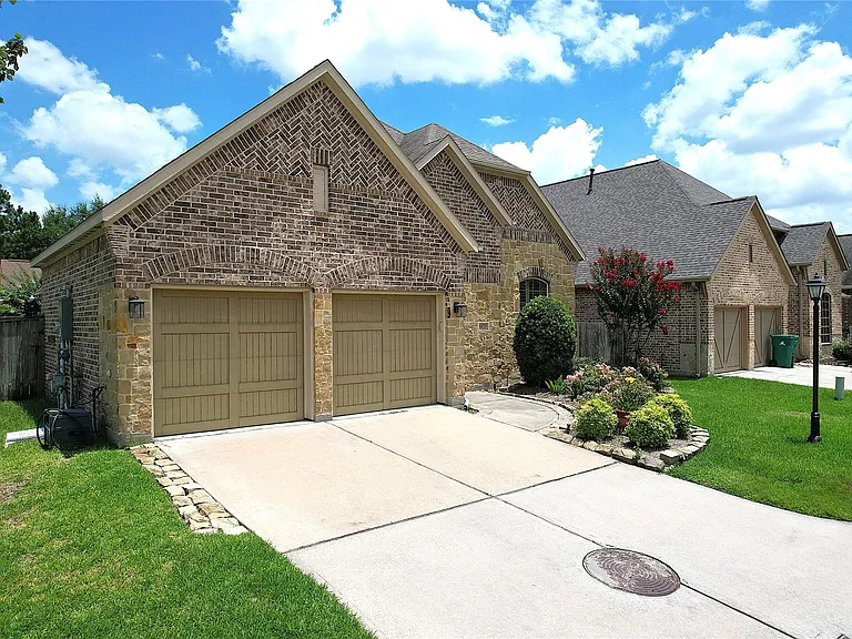 8870 Van Allen Dr — Photo 4