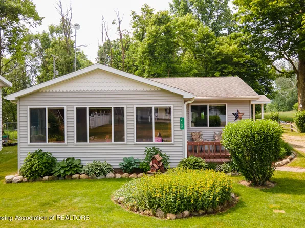 2182 Strait Tow Blvd, Crystal, MI 48818