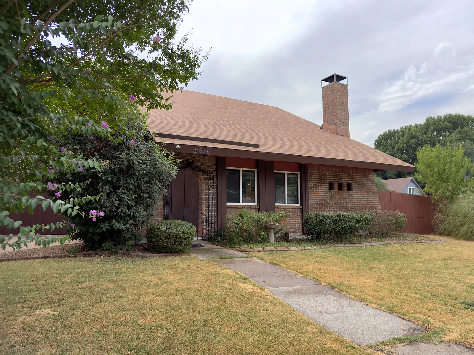4 bed, 2197 sqft, $2,395 — Photo 1