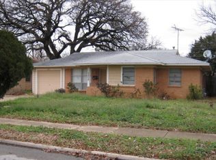 305 Jenny Kay Ln, Irving, TX 75060