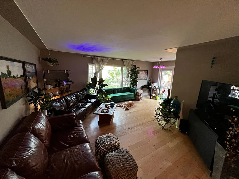 1821 S Monroe St — Photo 3