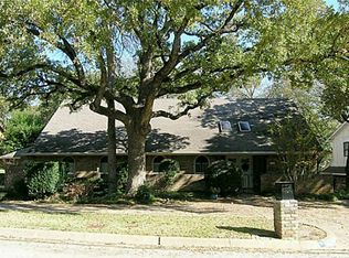 2105 Wilson Dr, Arlington, TX 76011