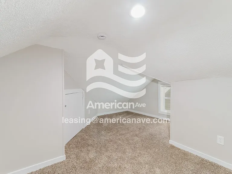 203833_013_wm_-_bedroom_13260152.jpg
