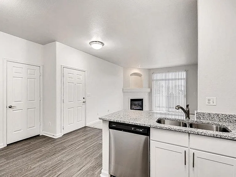 Allure Apartments — Photo 7