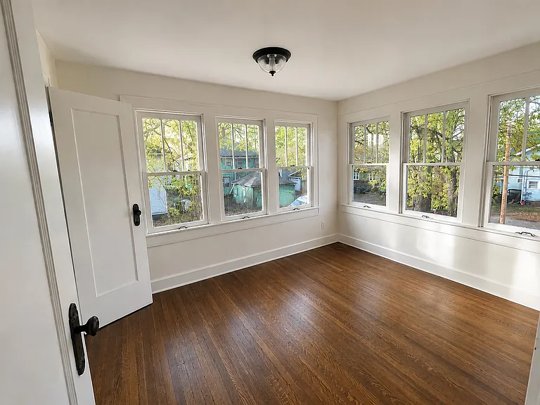 3419 Broadway St — Photo 13