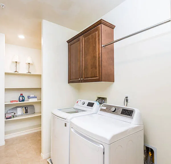 6203 Winona St — Photo 21