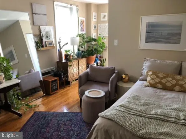 2638 Poplar St #3R, Philadelphia, PA 19130