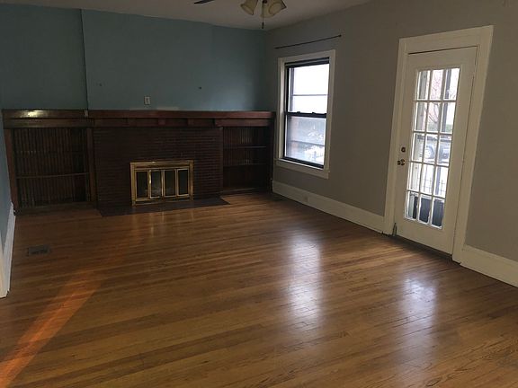 5th image of 819 W Lawrence Ave APT 1