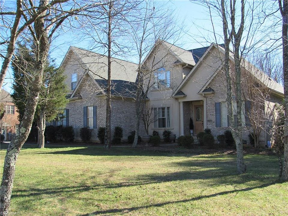 1st image of 2017 Cedar View Dr