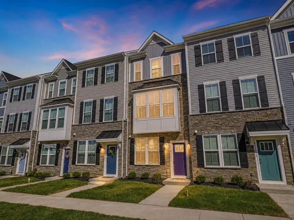 4724 Torrey Ln, Fredericksburg, VA 22408