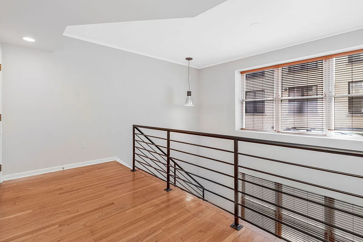 Building Photo - 1437 Rhode Island Ave NW #108