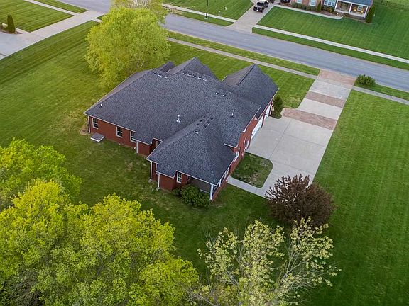 5th image of 124 Grand Teton Way