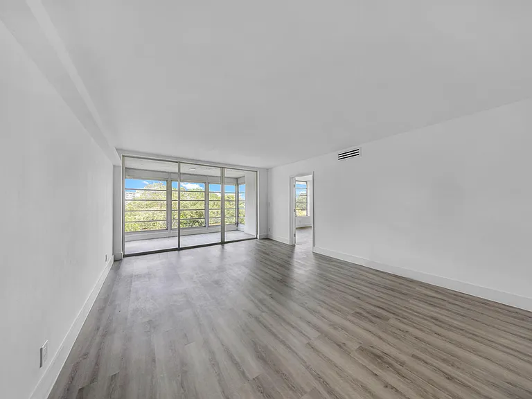 3151 S Palm Aire Dr #407 — Photo 13