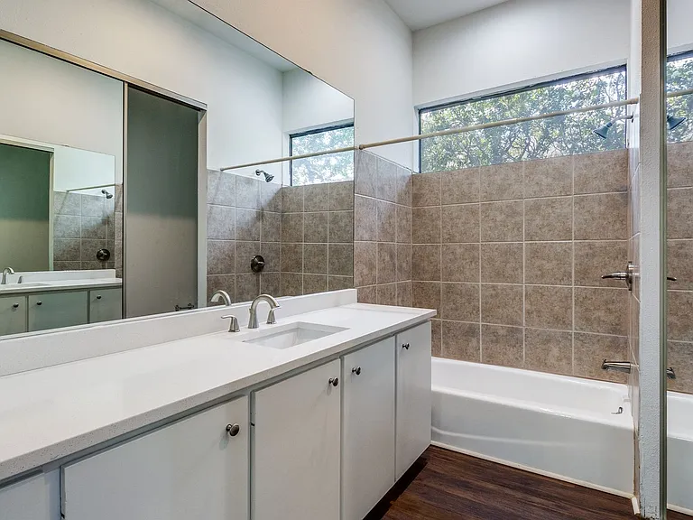 3610 Routh St — Photo 20