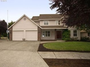 12404 Cominger St, Oregon City, OR 97045