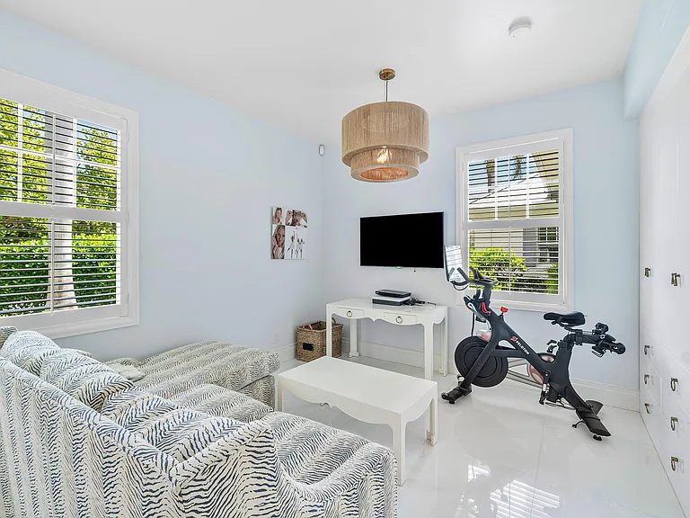 106 Beachway Dr — Photo 20