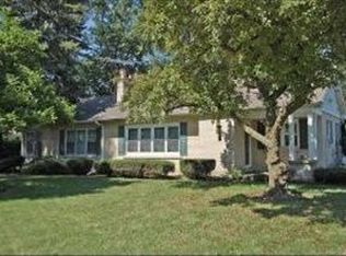 20 S Busse Rd, Mount Prospect, IL 60056