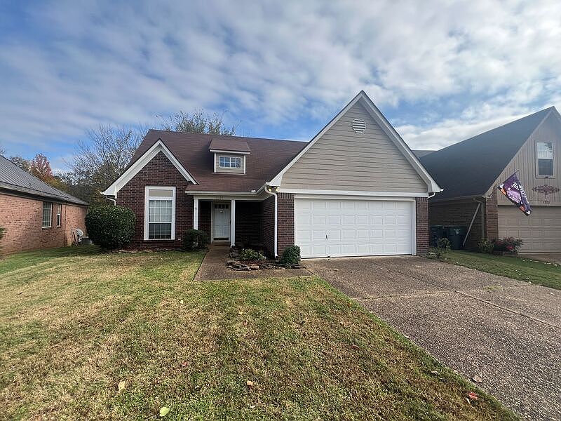 1st image of 9329 Garden Woods Dr