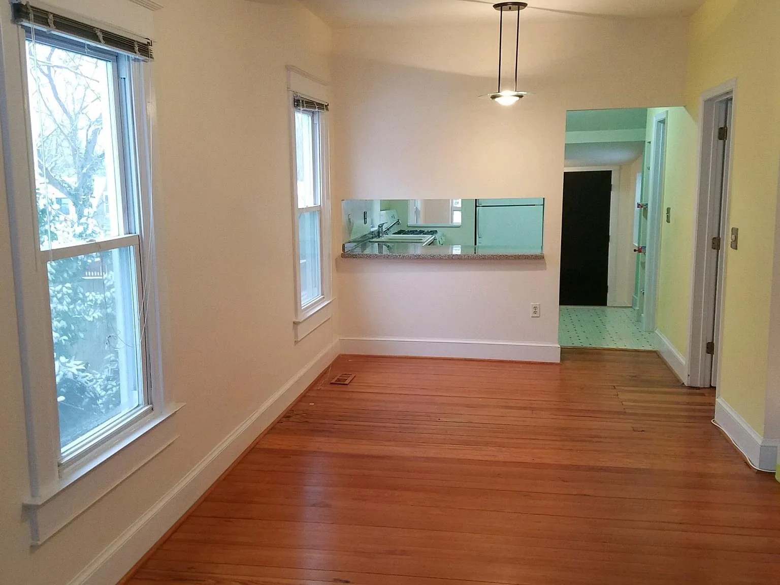 2 bed, 894 sqft, $2,600 — Photo 3