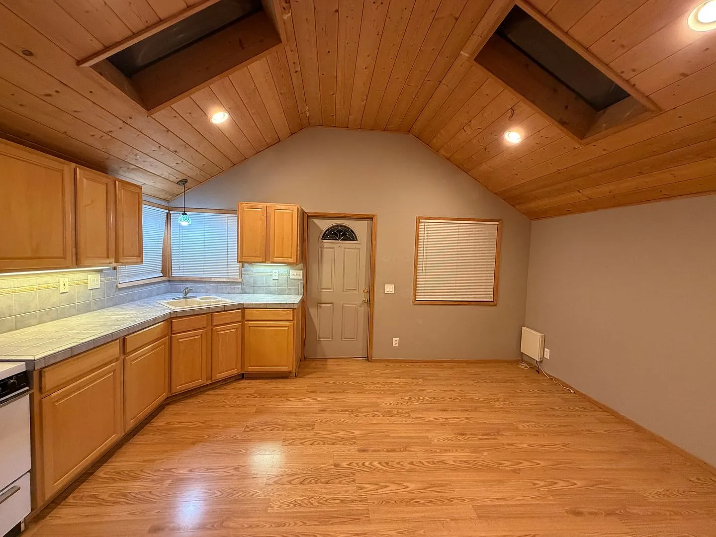 Move-In Special--1/2 Off First Mo Rent! — Photo 4