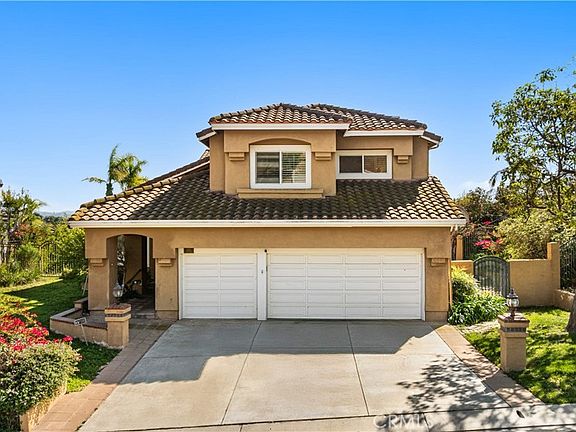 4th image of 3285 Rim Rd