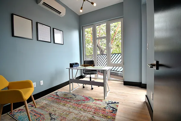 Rented by Voro, LLC | media 8