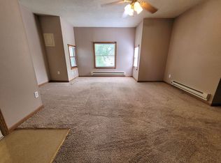 1820 Loomis St #1824, La Crosse, WI 54603
