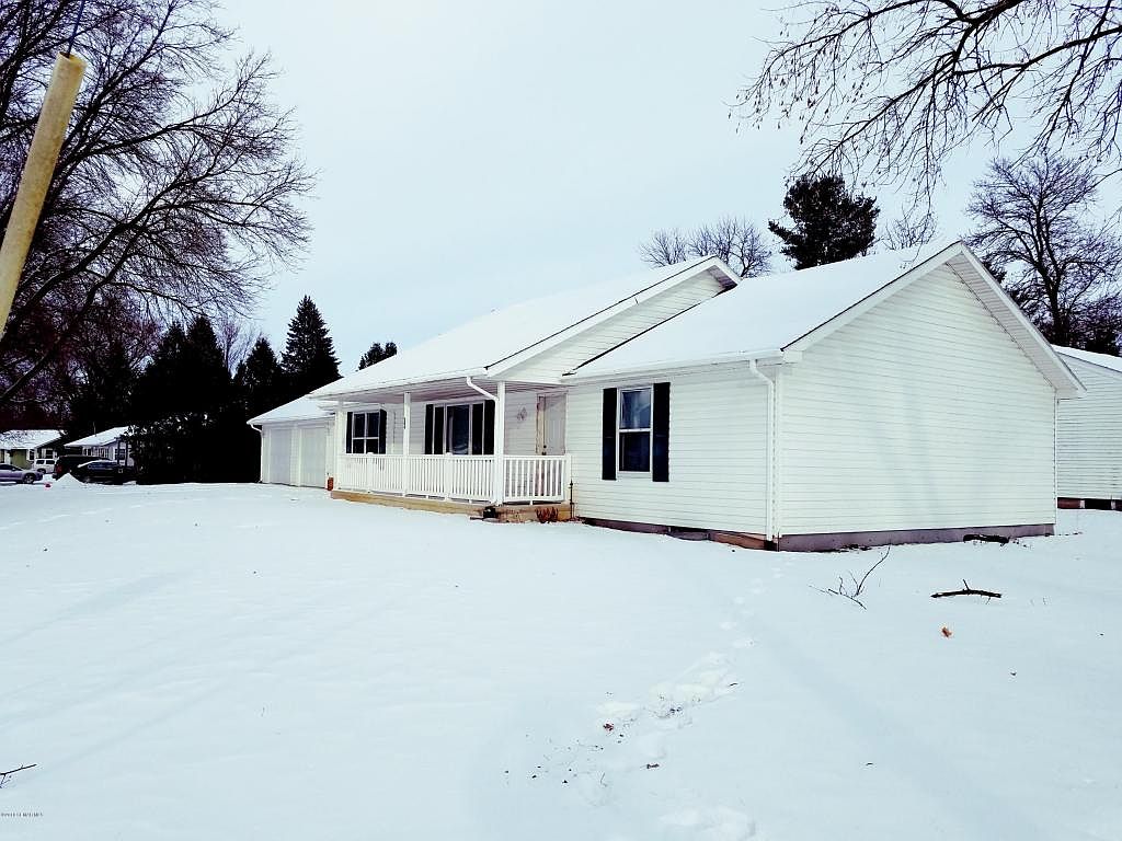 204 NW California St, Brownsdale, MN 55918 Zillow