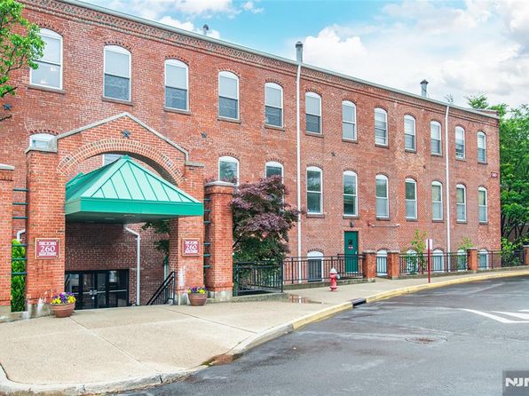 260 Main St APT 118, Little Falls, NJ 07424
