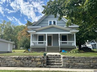 506 Mulberry St, Valley Falls, KS 66088
