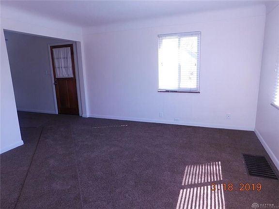 4th image of 1601 Rockhurst Ave