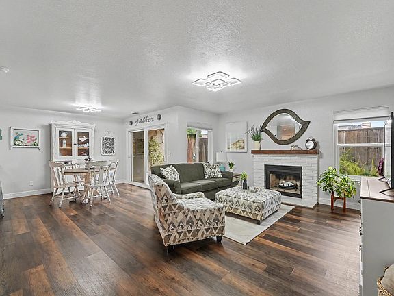 4th image of 1128 Cedar Creek Dr Unit 3