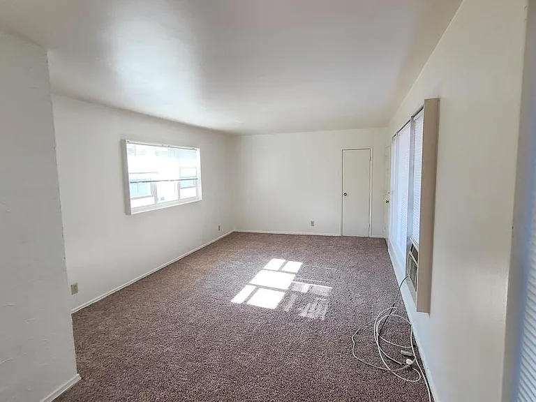 7236 Fountain Ave #17 — Photo 2