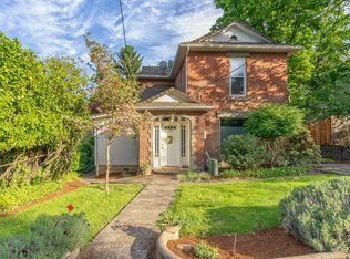 108 Nob Hill St, Ashland, OR 97520
